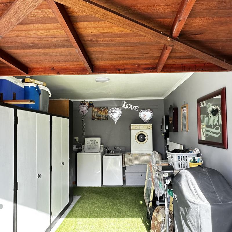 5 Bedroom Property for Sale in Reebok Western Cape